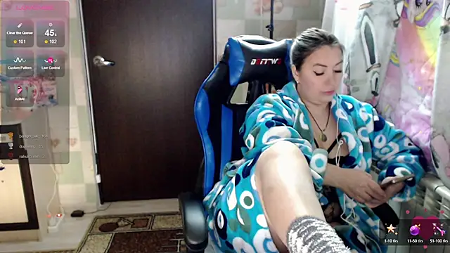 Snapshot of Korolek12 chatting on 03/21/25, 06:40 Korolek12 online show from 03/21/25, 06:40