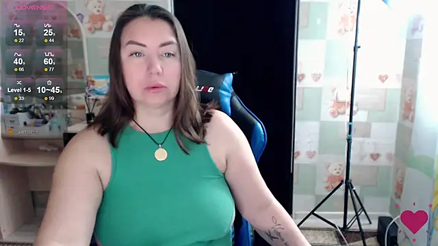 Snapshot of Korolek12 chatting on 12/03/25, 02:41 Korolek12 online show from 12/03/25, 02:41