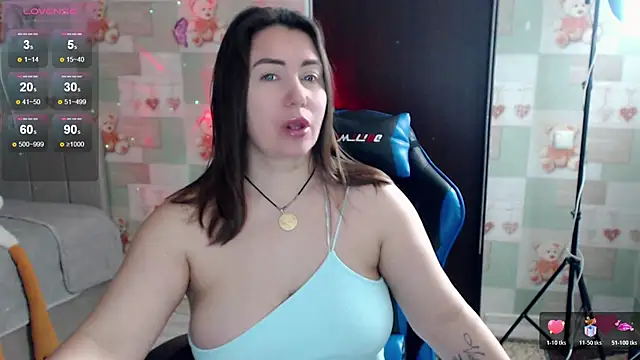 Snapshot of Korolek12 chatting on 02/03/26, 05:27 Korolek12 online show from 02/03/26, 05:27