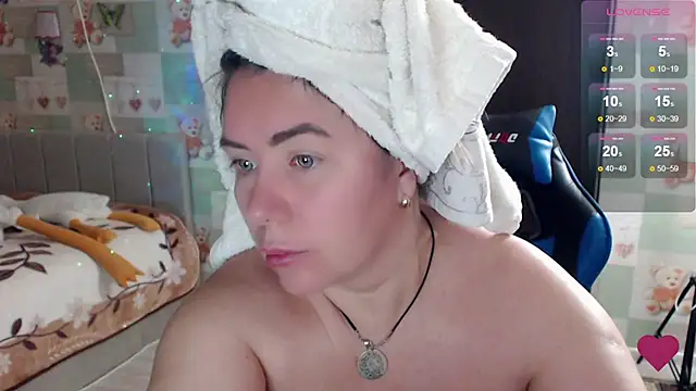 Snapshot of Korolek12 chatting on 02/19/26, 05:14 Korolek12 online show from 02/19/26, 05:14