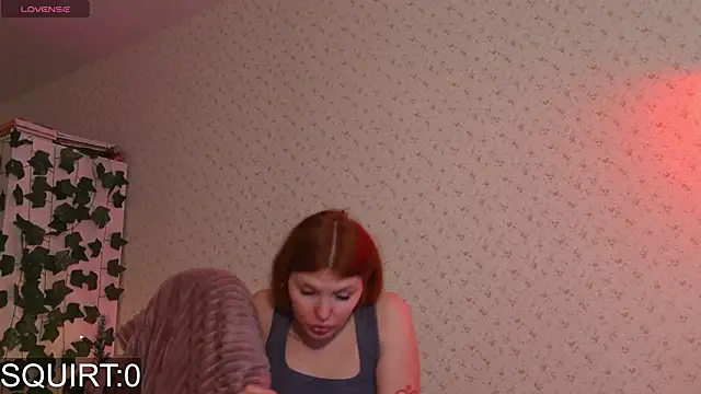 Snapshot of _aleksa_ chatting on 12/27/24, 05:05 aleksa online show from 12/27/24, 05:05