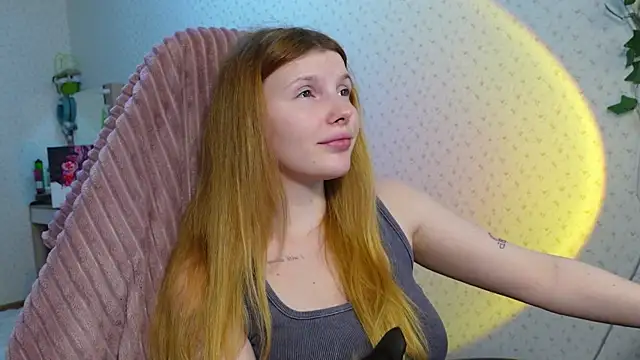 Snapshot of _aleksa_ chatting on 03/09/25, 05:17 aleksa online show from 03/09/25, 05:17