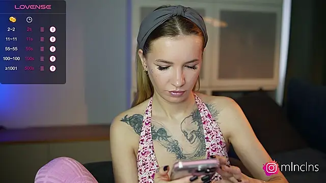 melanielwithu online show from 11/07/25, 11:54