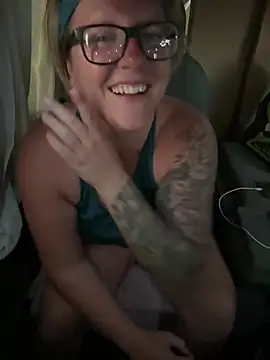 Lizzyloo online show from 03/07/25, 04:33