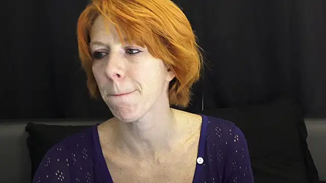 Snapshot of Mymiesexy chatting on 12/27/24, 09:32 Mymiesexy online show from 12/27/24, 09:32