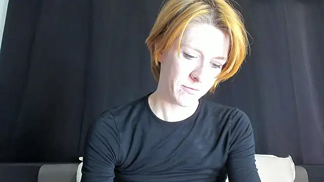 Snapshot of Mymiesexy chatting on 03/20/25, 09:35 Mymiesexy online show from 03/20/25, 09:35