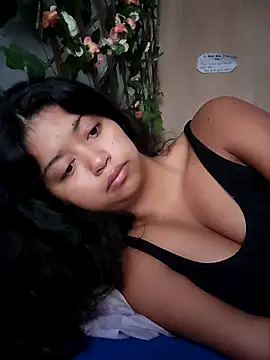 Peach Girll online show from 11/05/25, 11:21