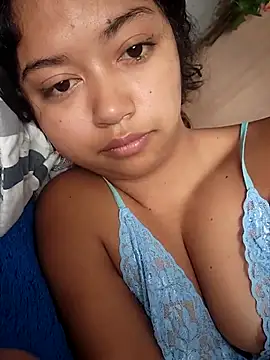 Peach Girll online show from 12/05/25, 12:58