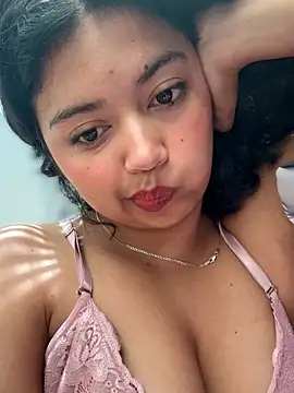 Peach Girll online show from 02/10/26, 02:10