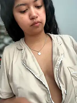 Peach Girll online show from 04/24/26, 03:03