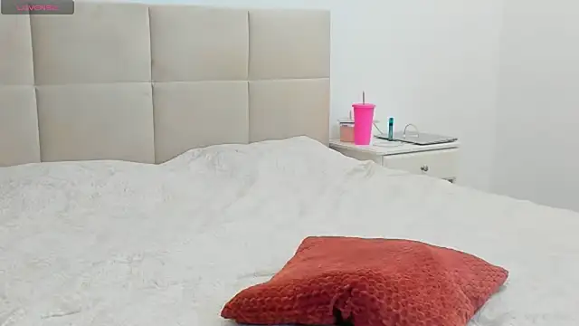 Sunshine Eva online show from 10/21/25, 05:13