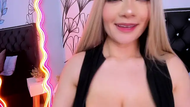 Sweet Ariadna  online show from 04/19/26, 06:10