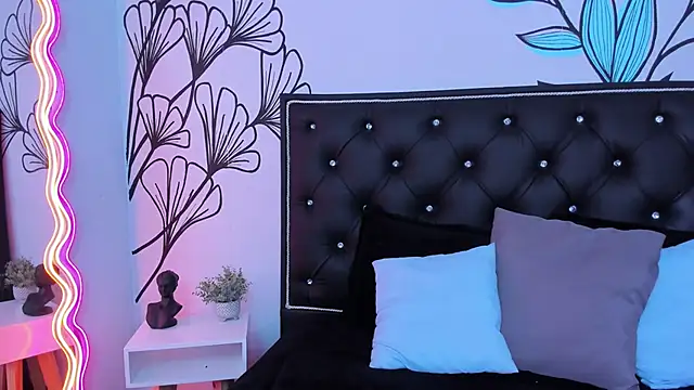 Sweet Ariadna  online show from 05/30/26, 12:24