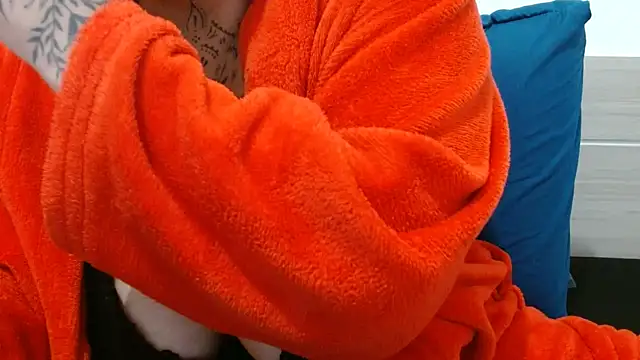 vaholiver online show from 11/16/25, 08:03