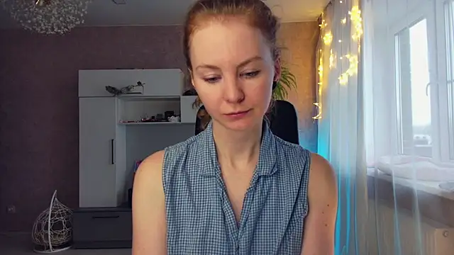 Cuddle Cat online show from 02/12/25, 05:58