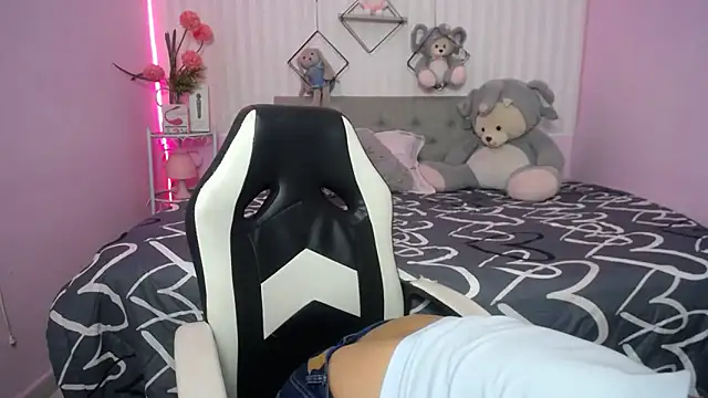 cum bigass online show from 03/12/26, 12:11