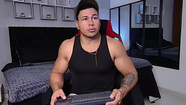 tyler hank01 online show from 09/19/25, 10:10