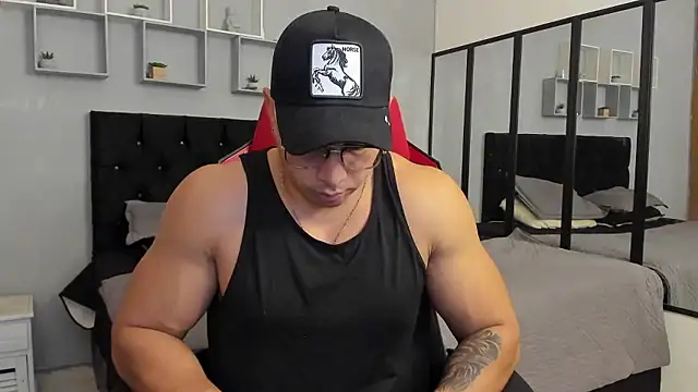 tyler hank01 online show from 01/12/26, 10:04