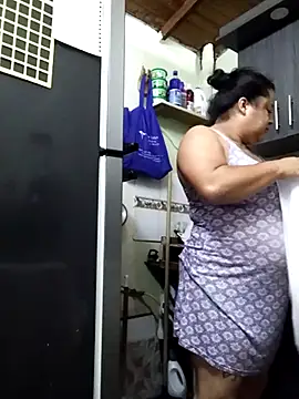 Snapshot of Monseratte21 chatting on 09/21/25, 01:13 Monseratte21 online show from 09/21/25, 01:13