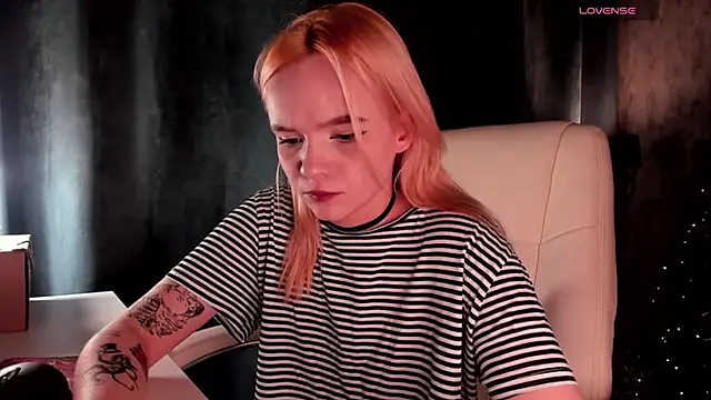 SarahRomantic online show from 12/24/24, 12:33