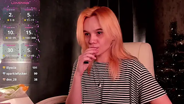 SarahRomantic online show from 12/25/24, 11:22