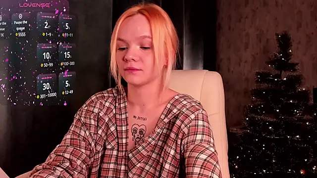 SarahRomantic online show from 12/26/24, 07:13