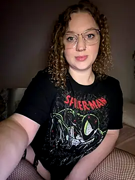 EmmieRae online show from 12/02/25, 05:13