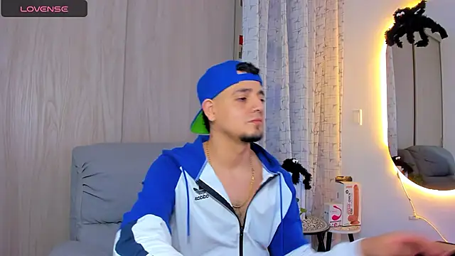 alejandro calderon1 online show from 10/28/25, 05:22