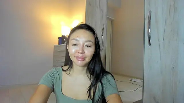 keiko hot online show from 04/19/26, 02:44