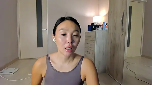 Snapshot of keiko_hot chatting on 05/12/26, 03:03 keiko hot online show from 05/12/26, 03:03