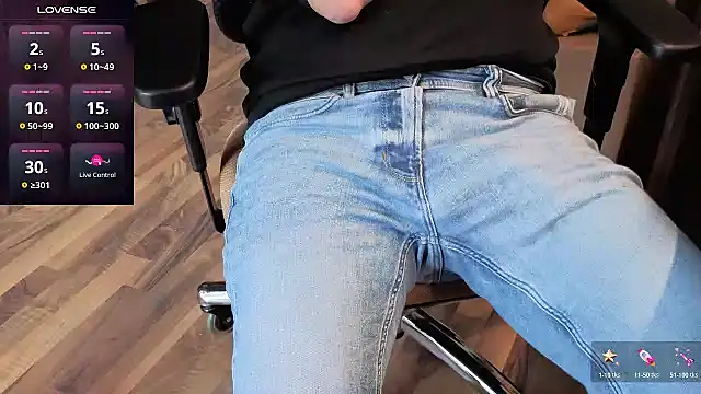 Snapshot of jan_martin chatting on 10/27/25, 12:53 jan martin online show from 10/27/25, 12:53