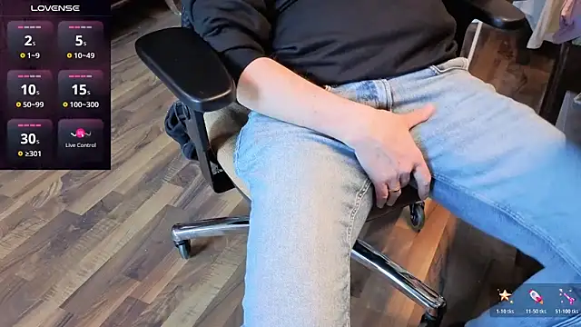 Snapshot of jan_martin chatting on 03/03/26, 02:45 jan martin online show from 03/03/26, 02:45