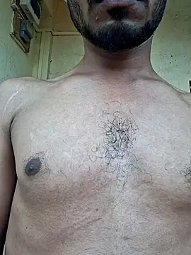 Snapshot of Vishupatil99 chatting on 10/04/25, 10:13 Vishupatil99 online show from 10/04/25, 10:13