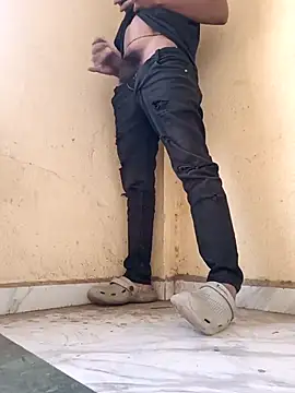 Snapshot of Vishupatil99 chatting on 01/09/26, 10:40 Vishupatil99 online show from 01/09/26, 10:40