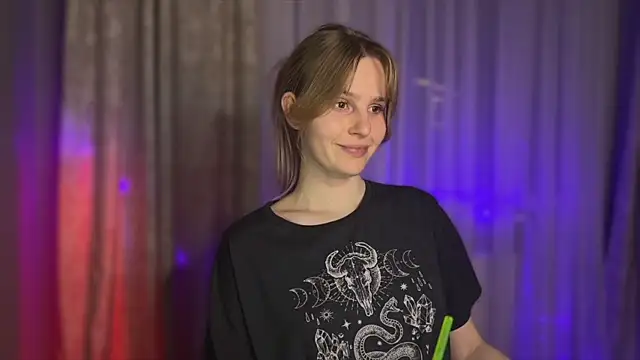 Chanel Gill online show from 02/12/25, 06:40