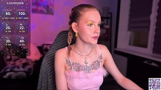 Chanel Gill online show from 11/21/25, 07:45