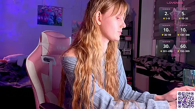 Chanel Gill online show from 04/06/26, 08:10