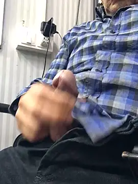 semir4282 online show from 11/13/25, 04:39