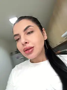 Snapshot of Scarlett-Dream chatting on 01/30/25, 08:43 Scarlett-Dream online show from 01/30/25, 08:43