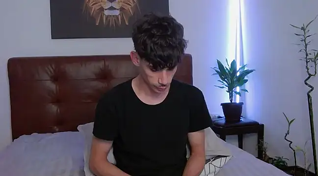 Snapshot of DanielCrush1 chatting on 02/14/25, 04:04 DanielCrush1 online show from 02/14/25, 04:04