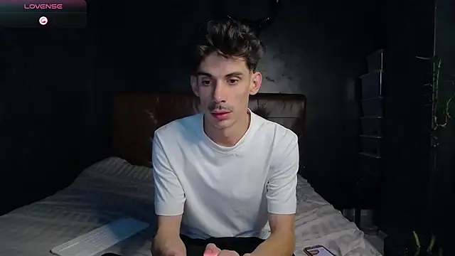 DanielCrush1 online show from 11/27/25, 01:02