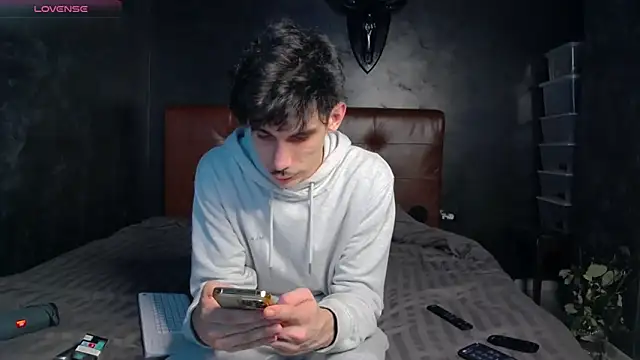 DanielCrush1 online show from 02/24/26, 07:01