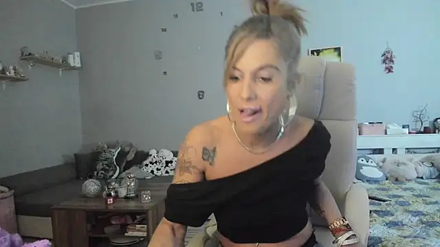 Orchideaxx online show from 02/22/25, 06:19