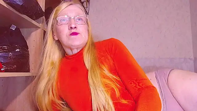 MadamBombShell online show from 01/04/25, 06:51