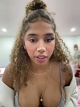 stormyy  online show from 06/09/26, 01:17