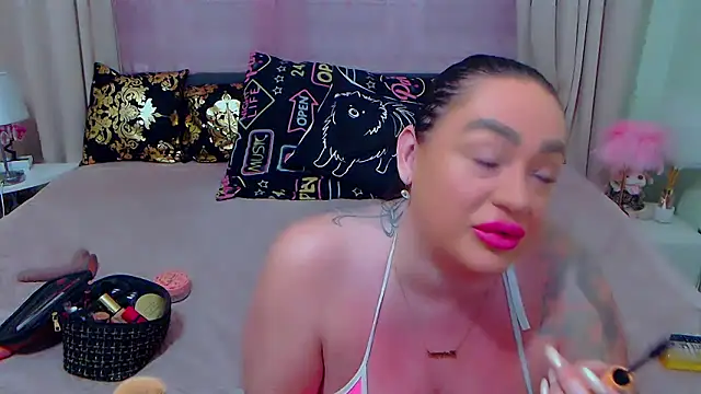 Snapshot of BustyVicky chatting on 02/28/25, 10:17 BustyVicky online show from 02/28/25, 10:17