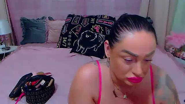 Snapshot of BustyVicky chatting on 03/20/25, 10:40 BustyVicky online show from 03/20/25, 10:40