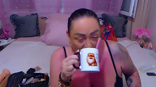 Snapshot of BustyVicky chatting on 09/12/25, 09:04 BustyVicky online show from 09/12/25, 09:04