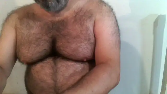 mikeyhotbear online show from 08/01/26, 06:23