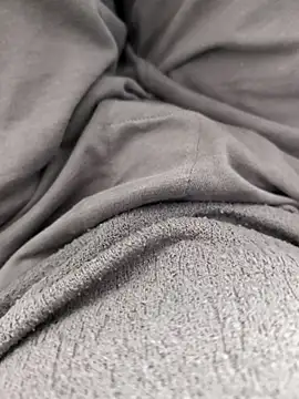 Snapshot of Elixire1 chatting on 09/18/25, 05:15 Elixire1 online show from 09/18/25, 05:15